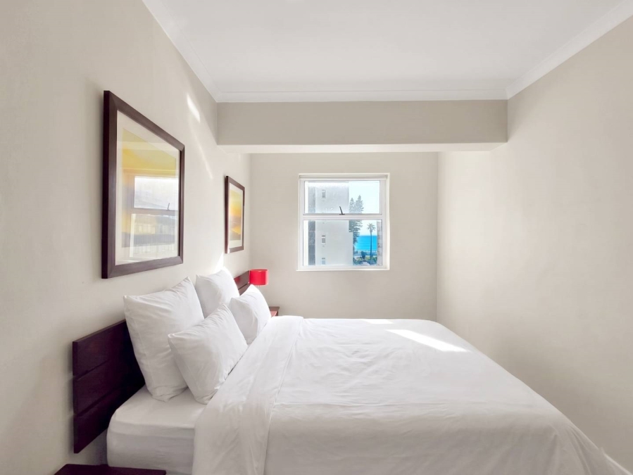 3 Bedroom Property for Sale in Sea Point Western Cape